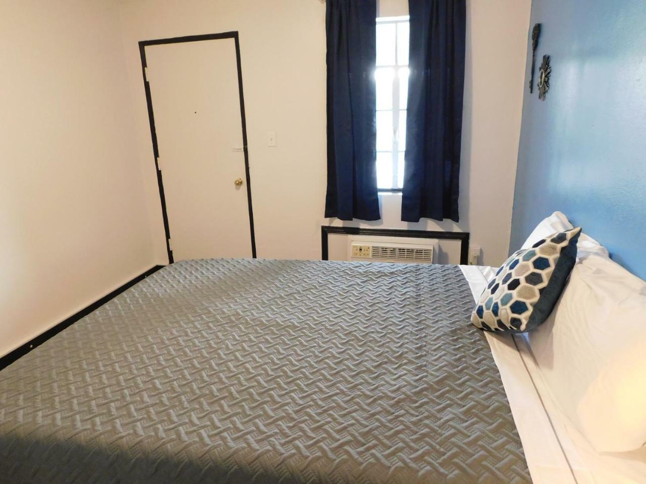 Spruce Pine Inn Экстерьер фото