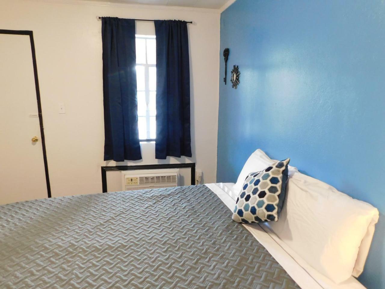 Spruce Pine Inn Экстерьер фото